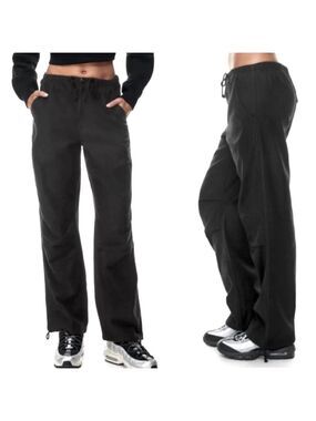 NWT Aritzia TNA New Cache Cargo Pants Black Utility Parachute Sz Small Brand New
